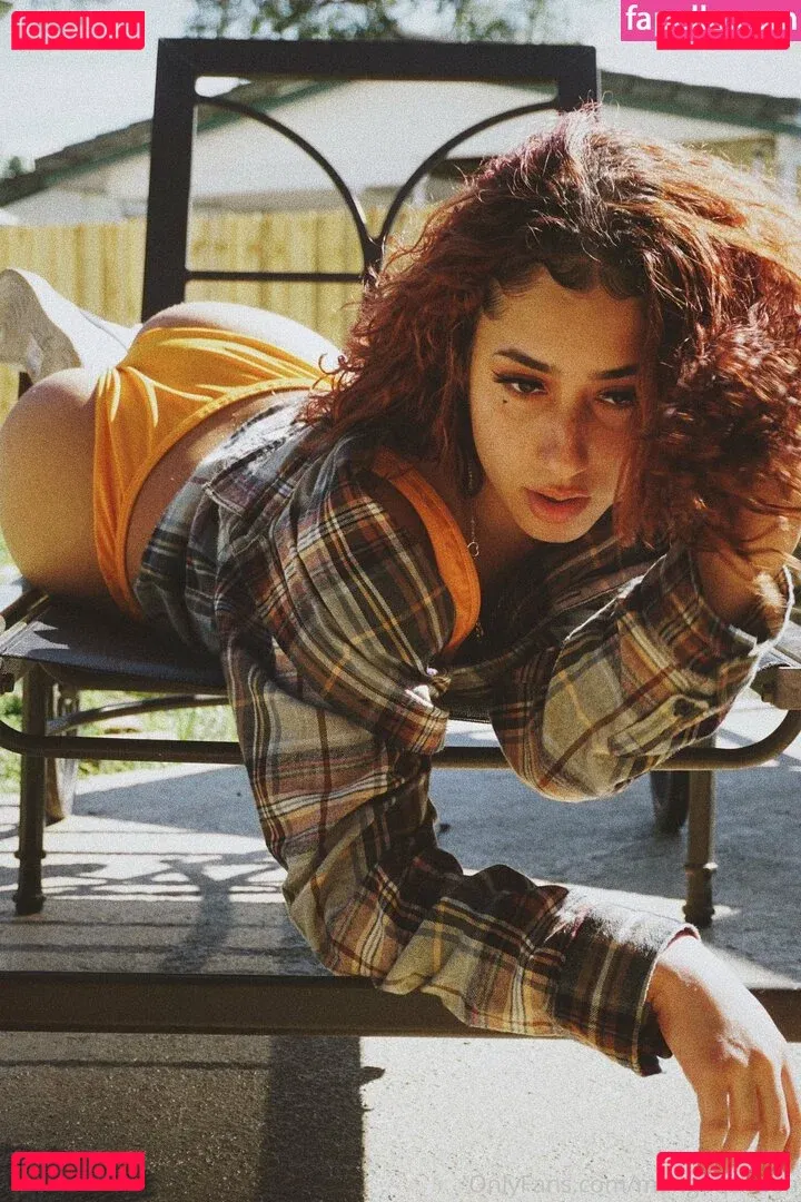 itsmekiraperez Onlyfans Photo Gallery 