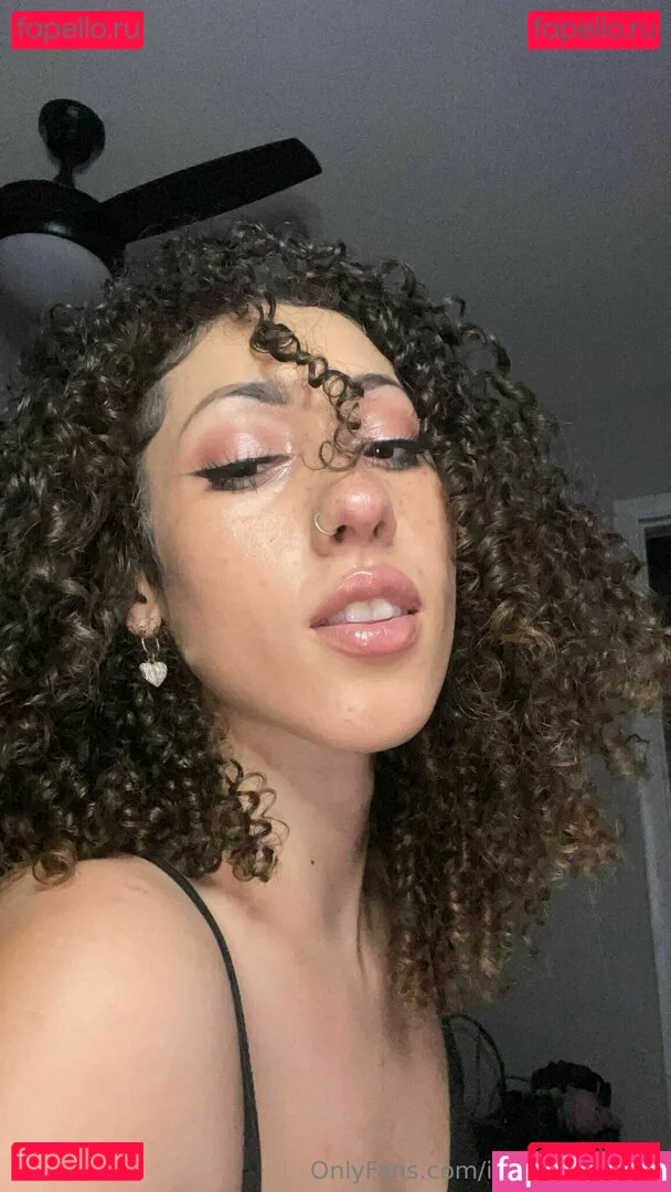 itsmekiraperez Onlyfans Photo Gallery 