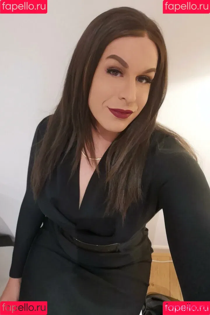 LiaLaRosa Onlyfans Photo Gallery 