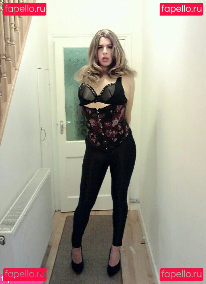 LiaLaRosa Onlyfans Photo Gallery 