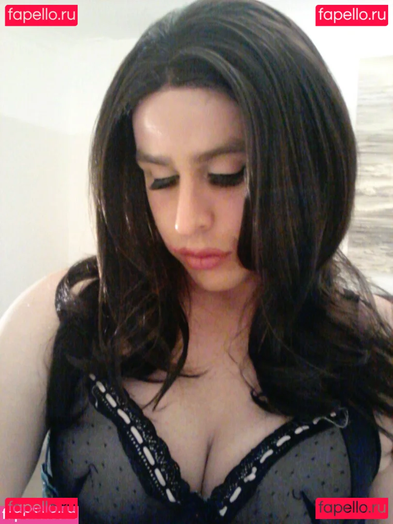 LiaLaRosa Onlyfans Photo Gallery 