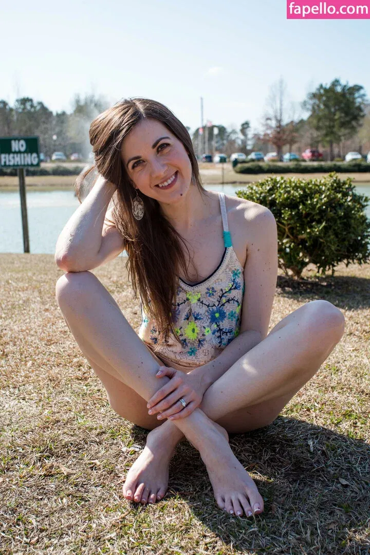 Uncanny Megan Onlyfans Photo Gallery 