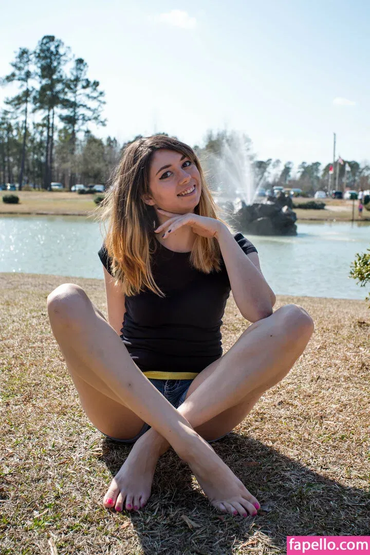 Uncanny Megan Onlyfans Photo Gallery 