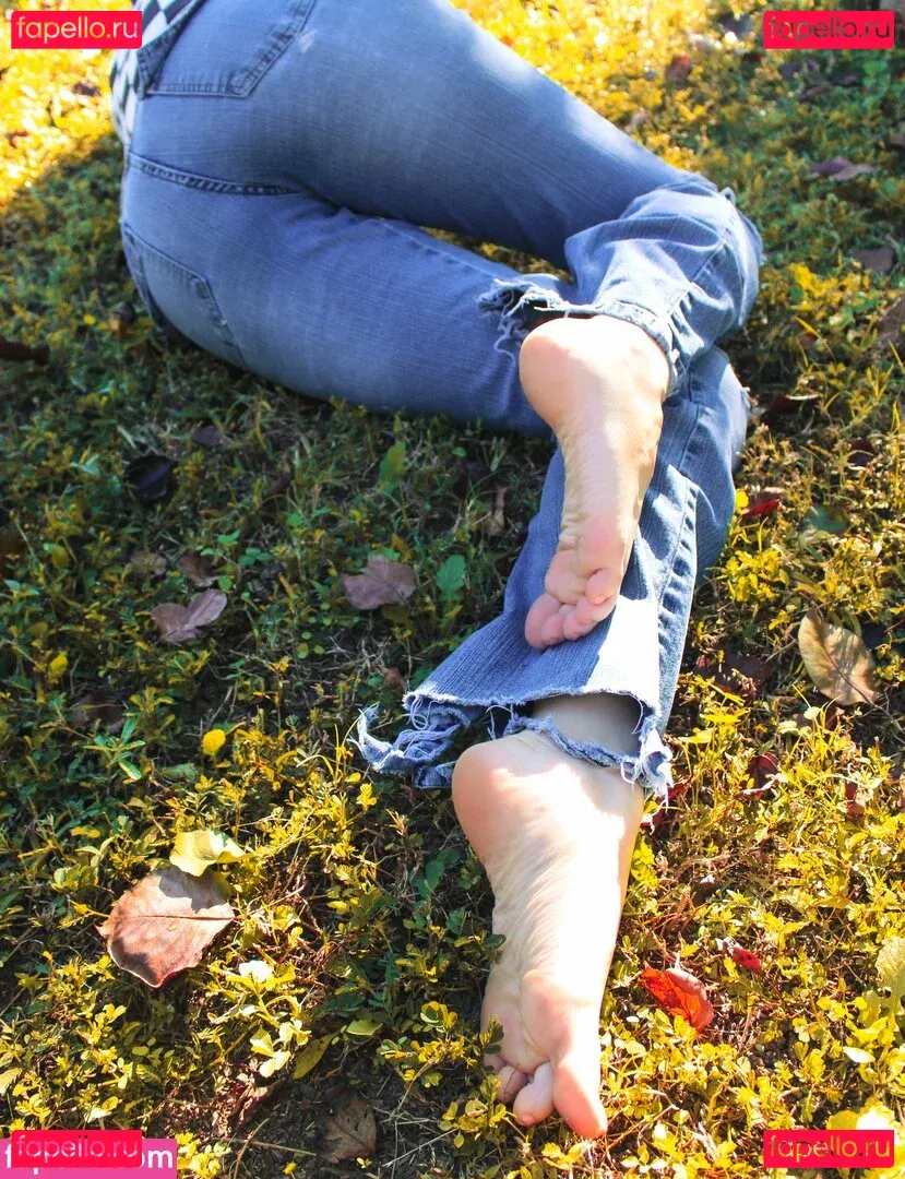 Uncanny Megan Onlyfans Photo Gallery 