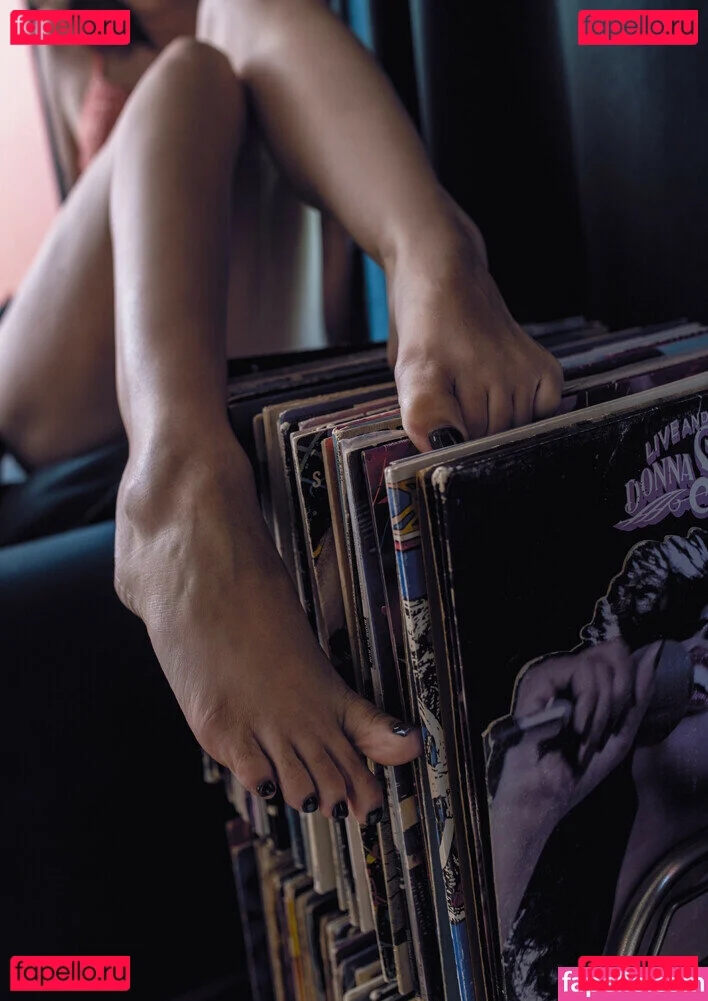 Uncanny Megan Onlyfans Photo Gallery 