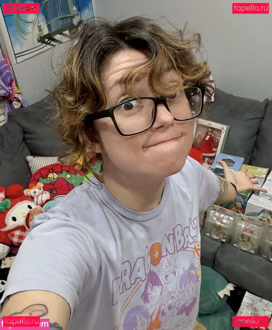 Uncanny Megan Onlyfans Photo Gallery 