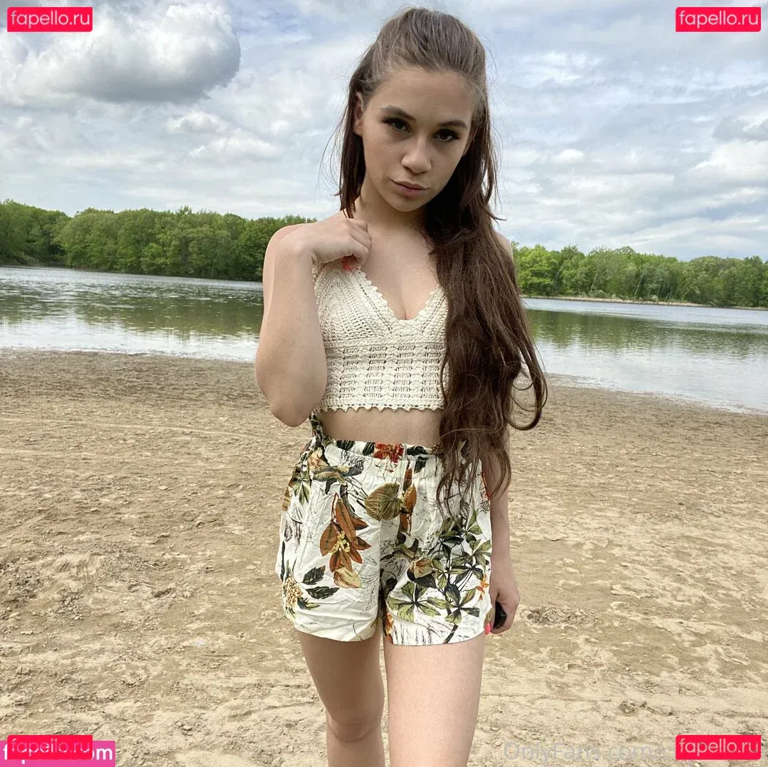 deliluv Onlyfans Photo Gallery 