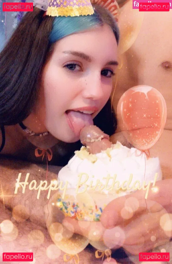 qtlux Onlyfans Photo Gallery 