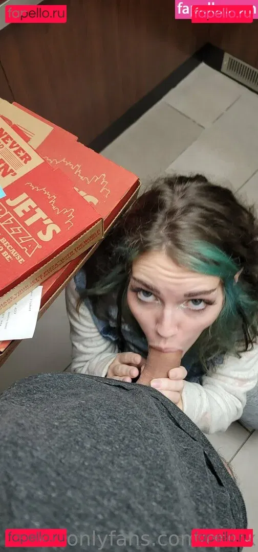 qtlux Onlyfans Photo Gallery 