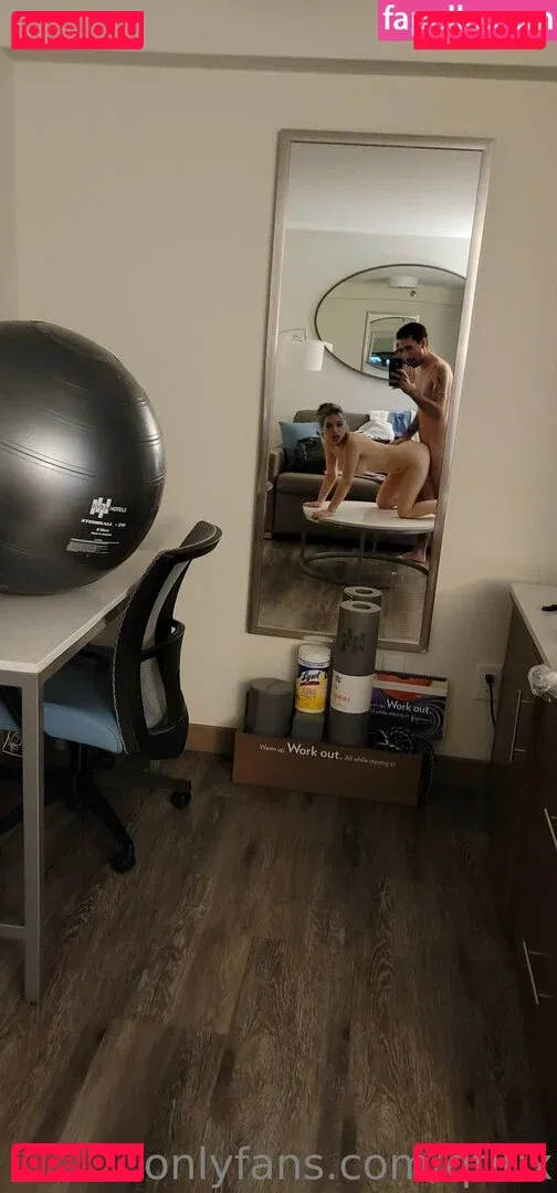 qtlux Onlyfans Photo Gallery 