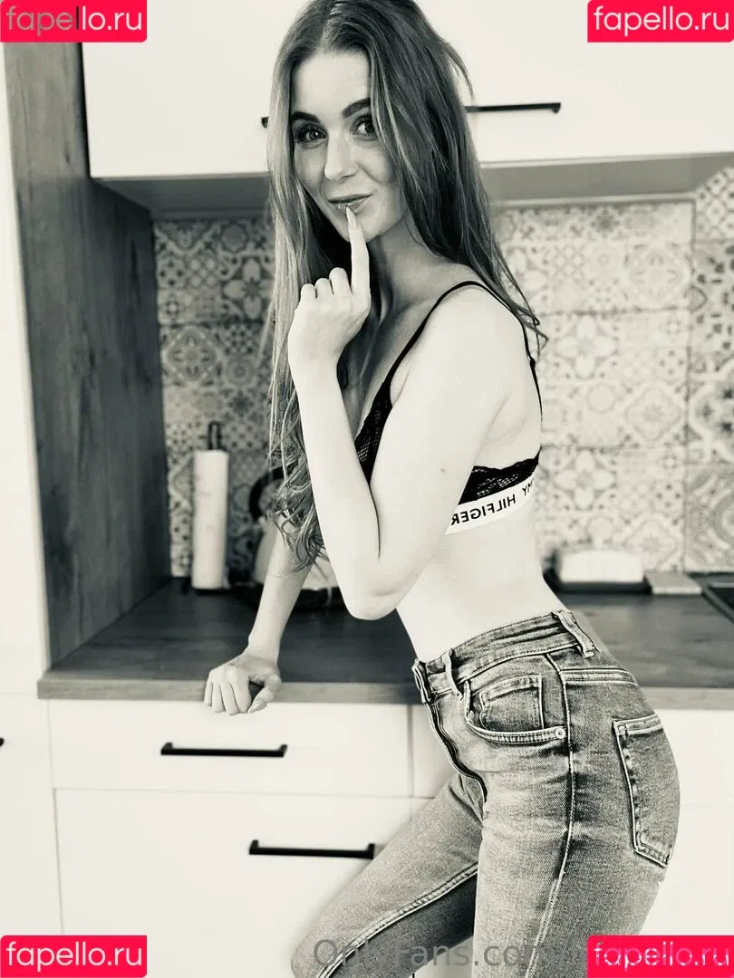 little_bee Onlyfans Photo Gallery 