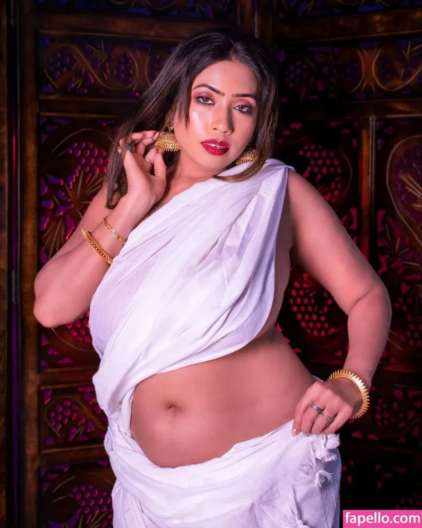 Naari Magazine Onlyfans Photo Gallery 