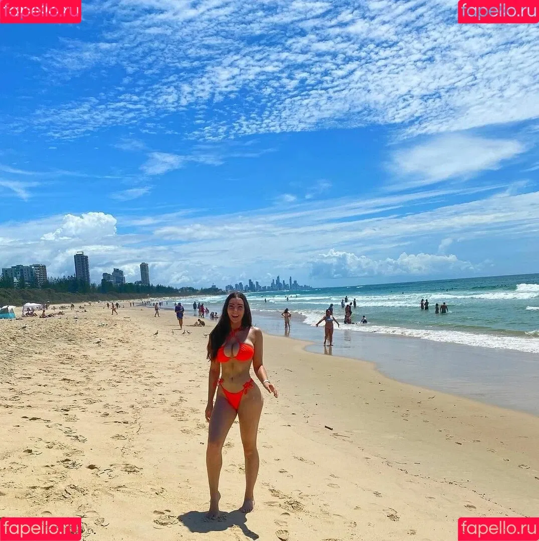 Molly Shield Onlyfans Photo Gallery 