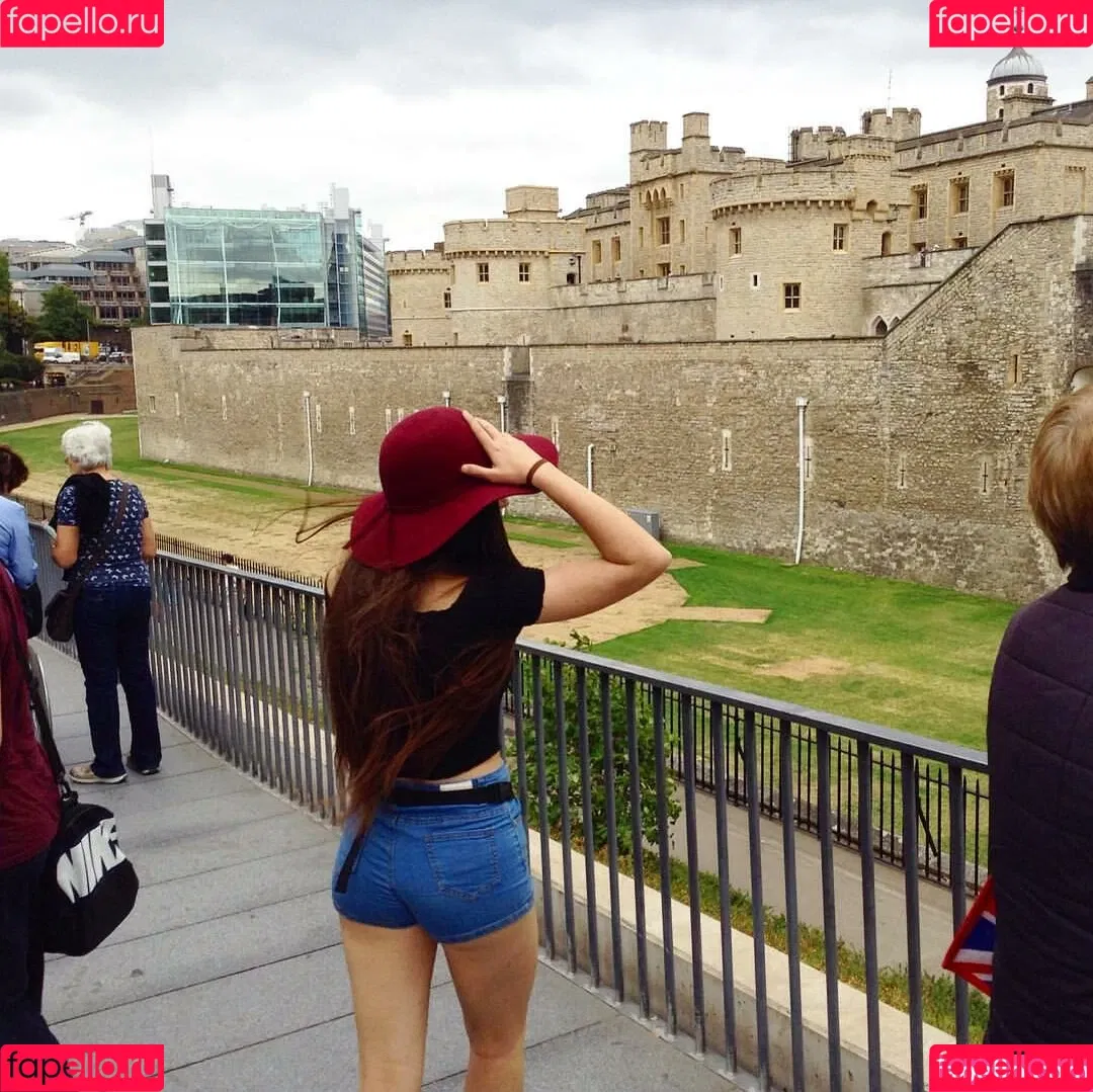 Molly Shield Onlyfans Photo Gallery 