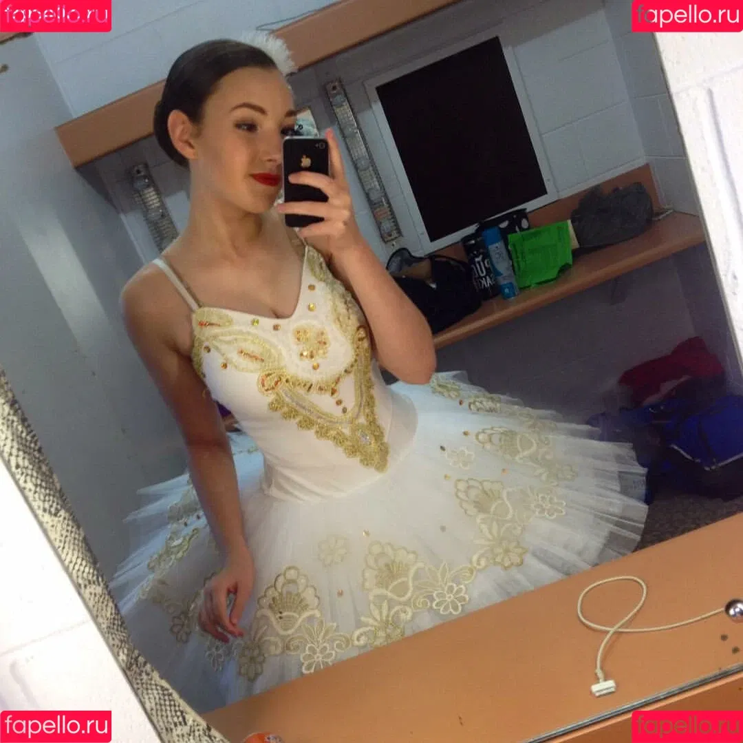 Molly Shield Onlyfans Photo Gallery 
