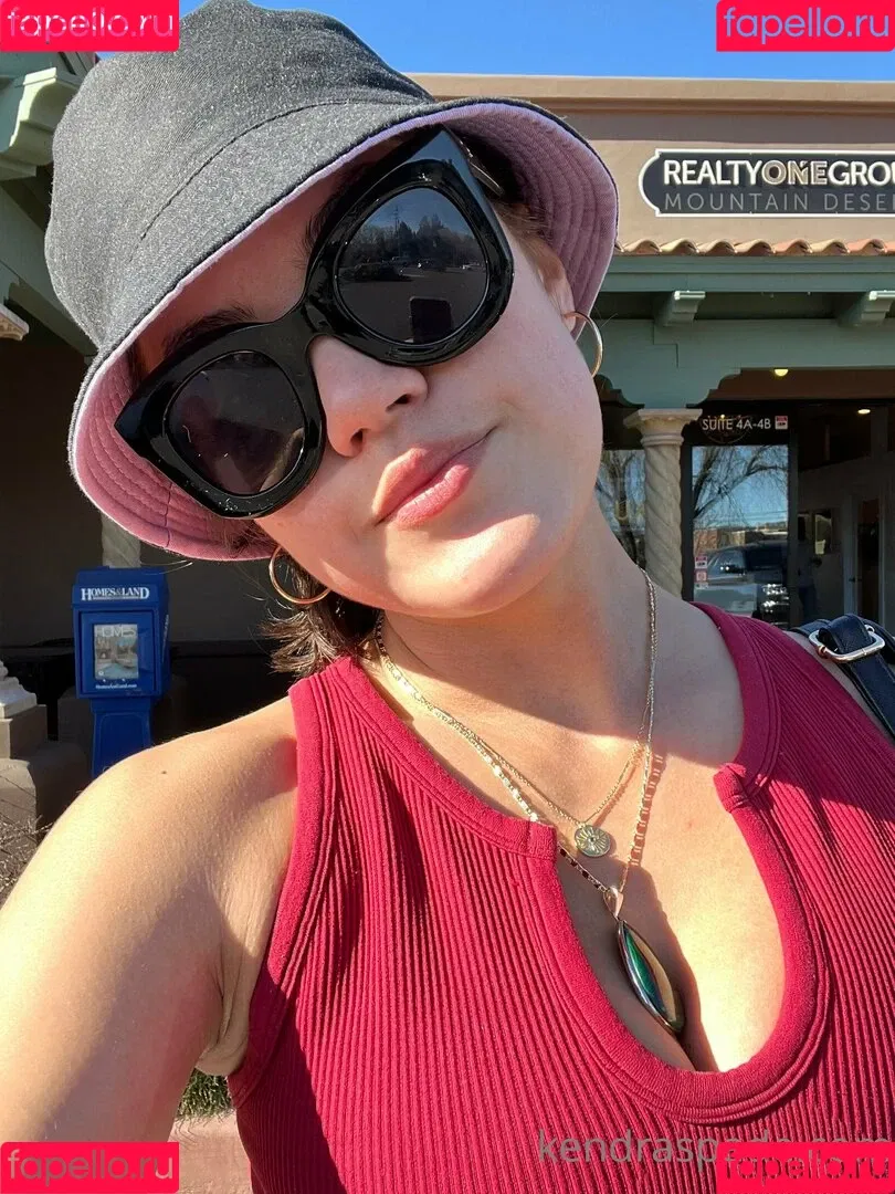 kendraspade Onlyfans Photo Gallery 