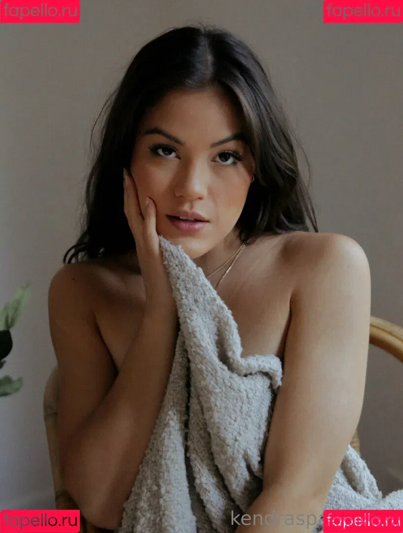 kendraspade Onlyfans Photo Gallery 