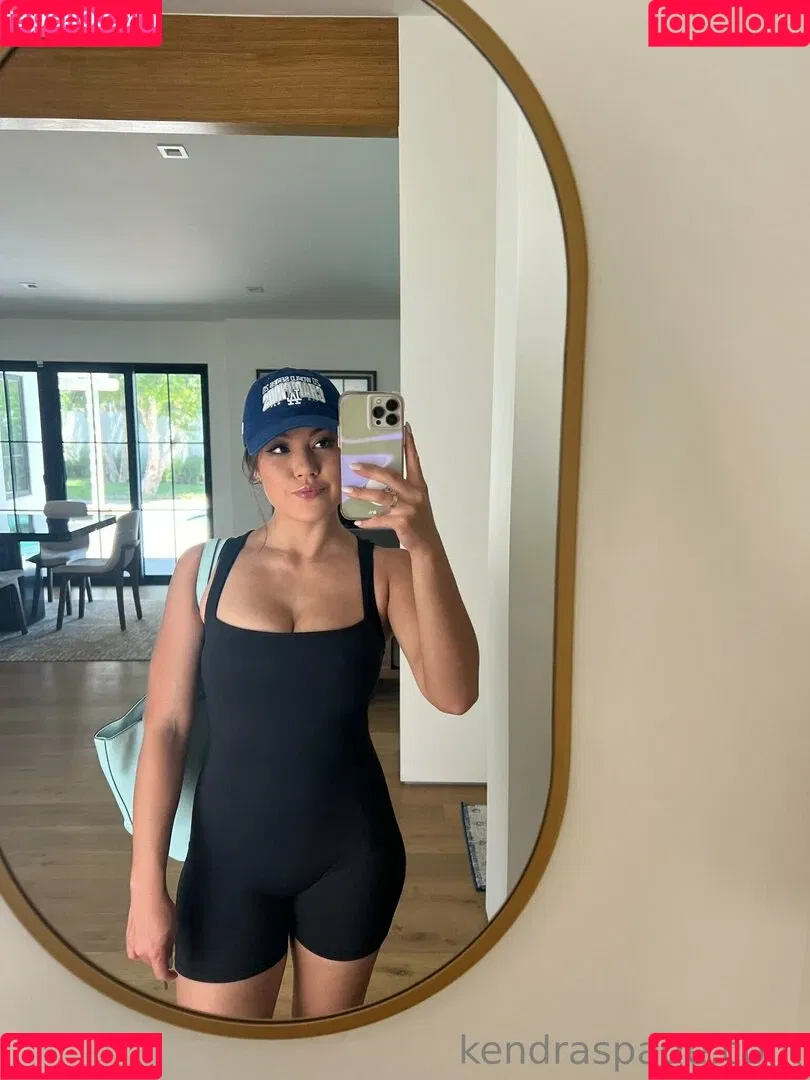 kendraspade Onlyfans Photo Gallery 