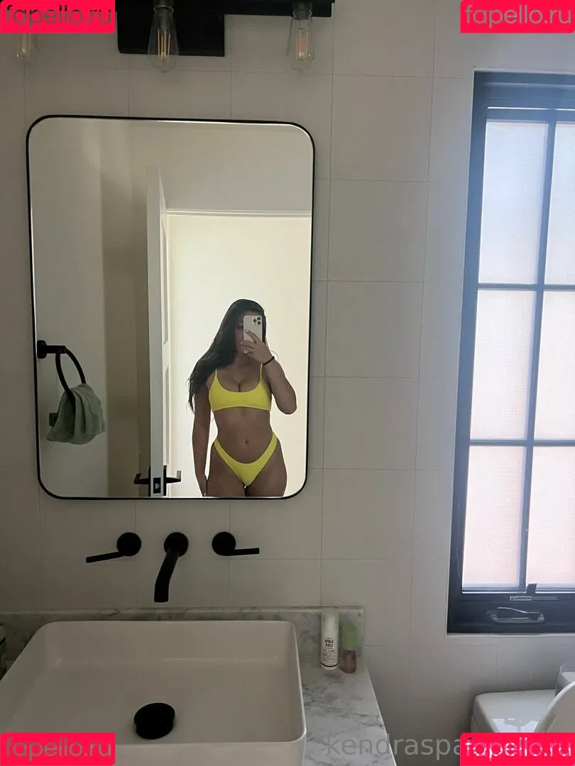 kendraspade Onlyfans Photo Gallery 