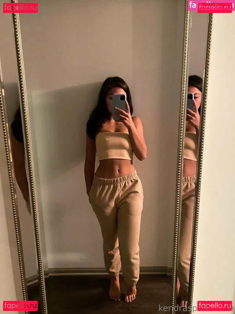 kendraspade Onlyfans Photo Gallery 