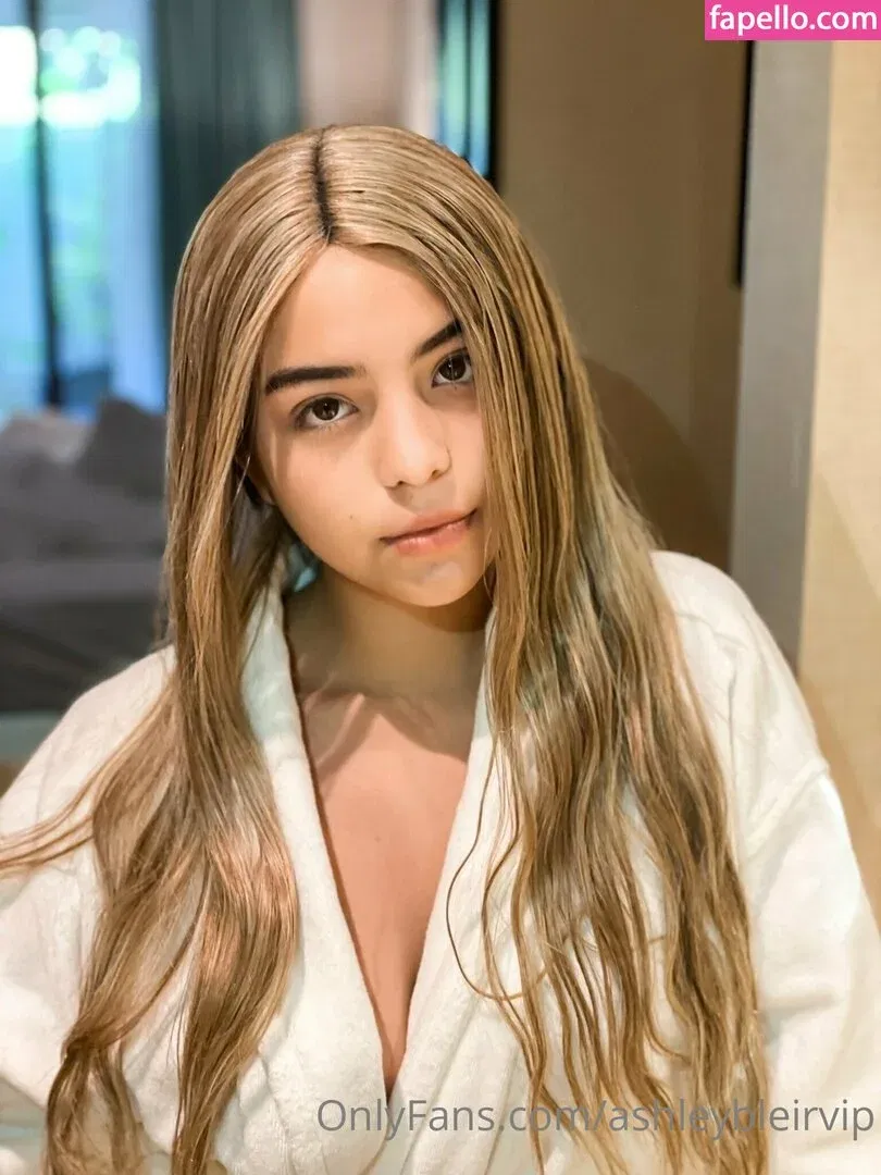 ashleybleirvip Onlyfans Photo Gallery 