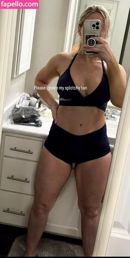 Ashleelyn__ Onlyfans Photo Gallery 