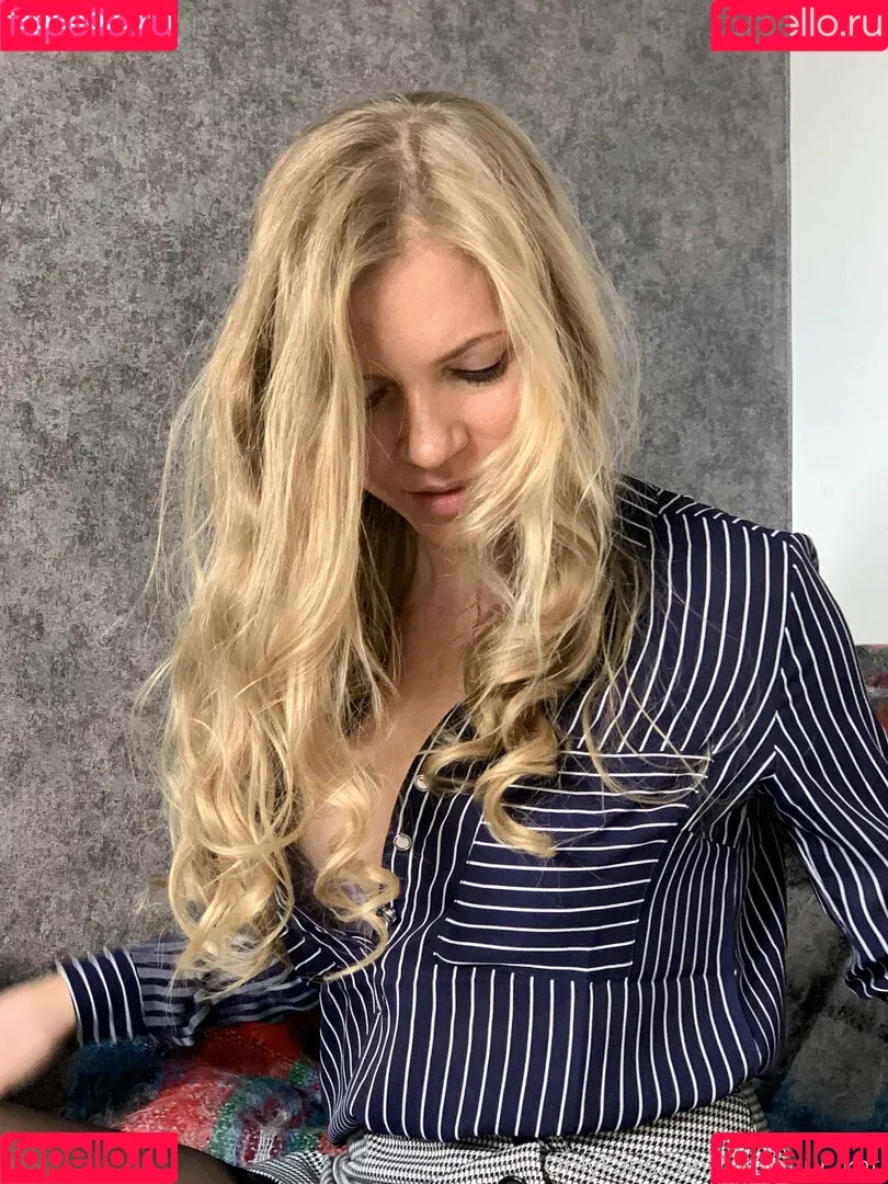 murmur_kati Onlyfans Photo Gallery 