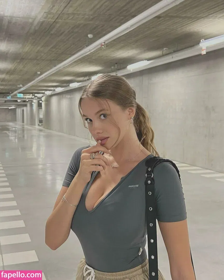 Darina_bliek Onlyfans Photo Gallery 