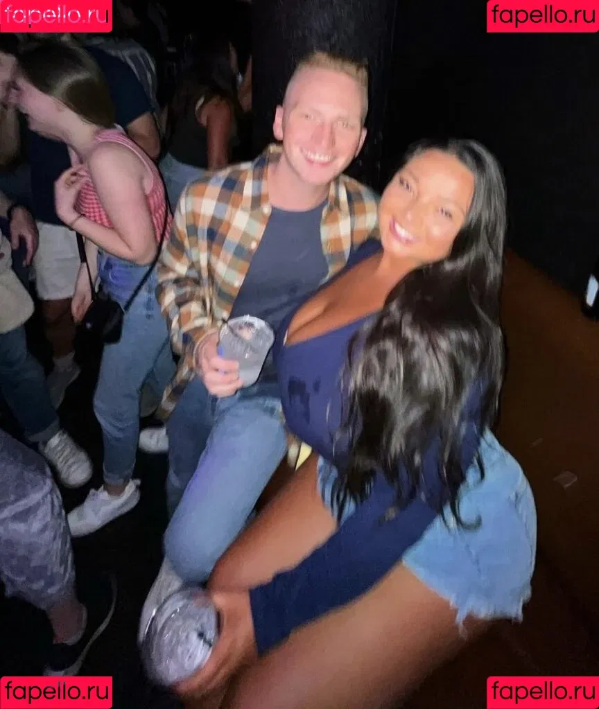 Jenn M Onlyfans Photo Gallery 
