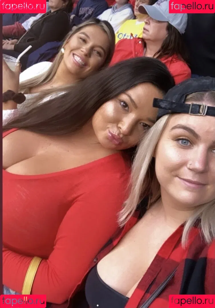 Jenn M Onlyfans Photo Gallery 