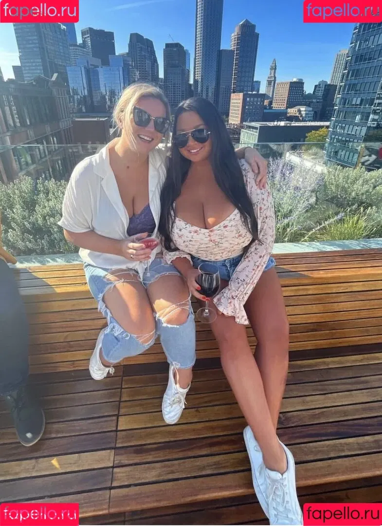 Jenn M Onlyfans Photo Gallery 