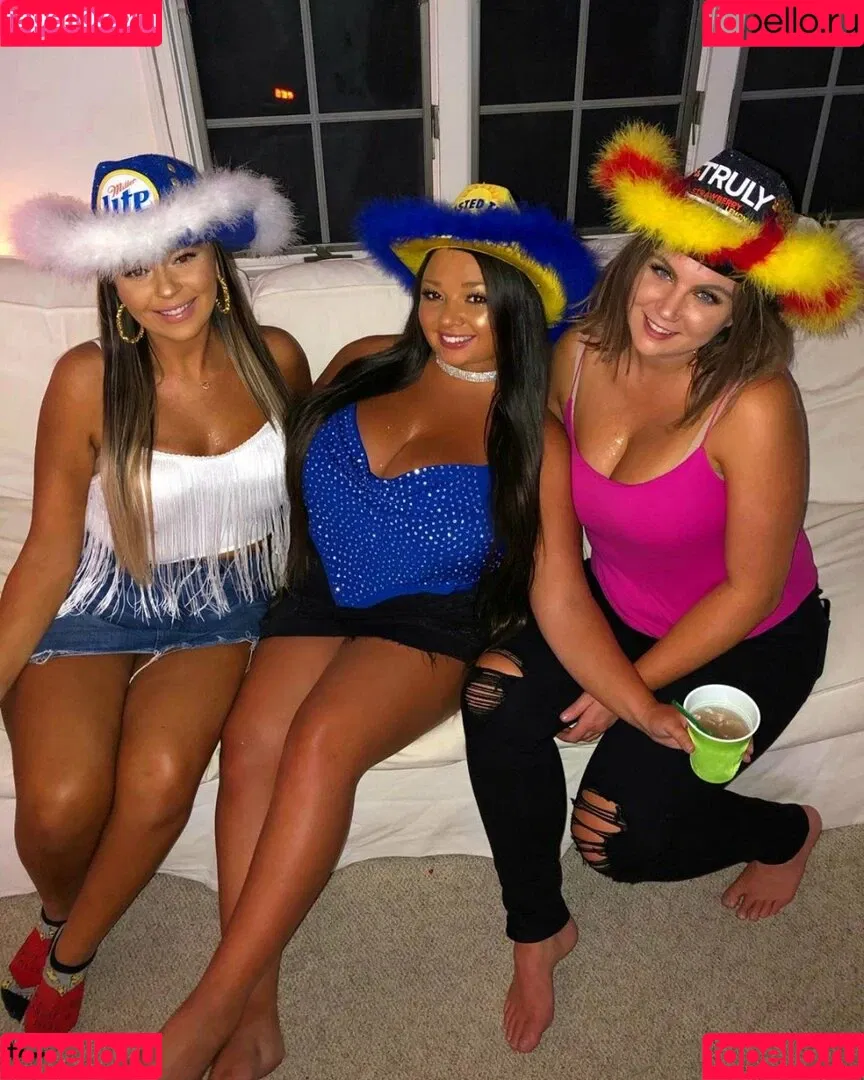 Jenn M Onlyfans Photo Gallery 