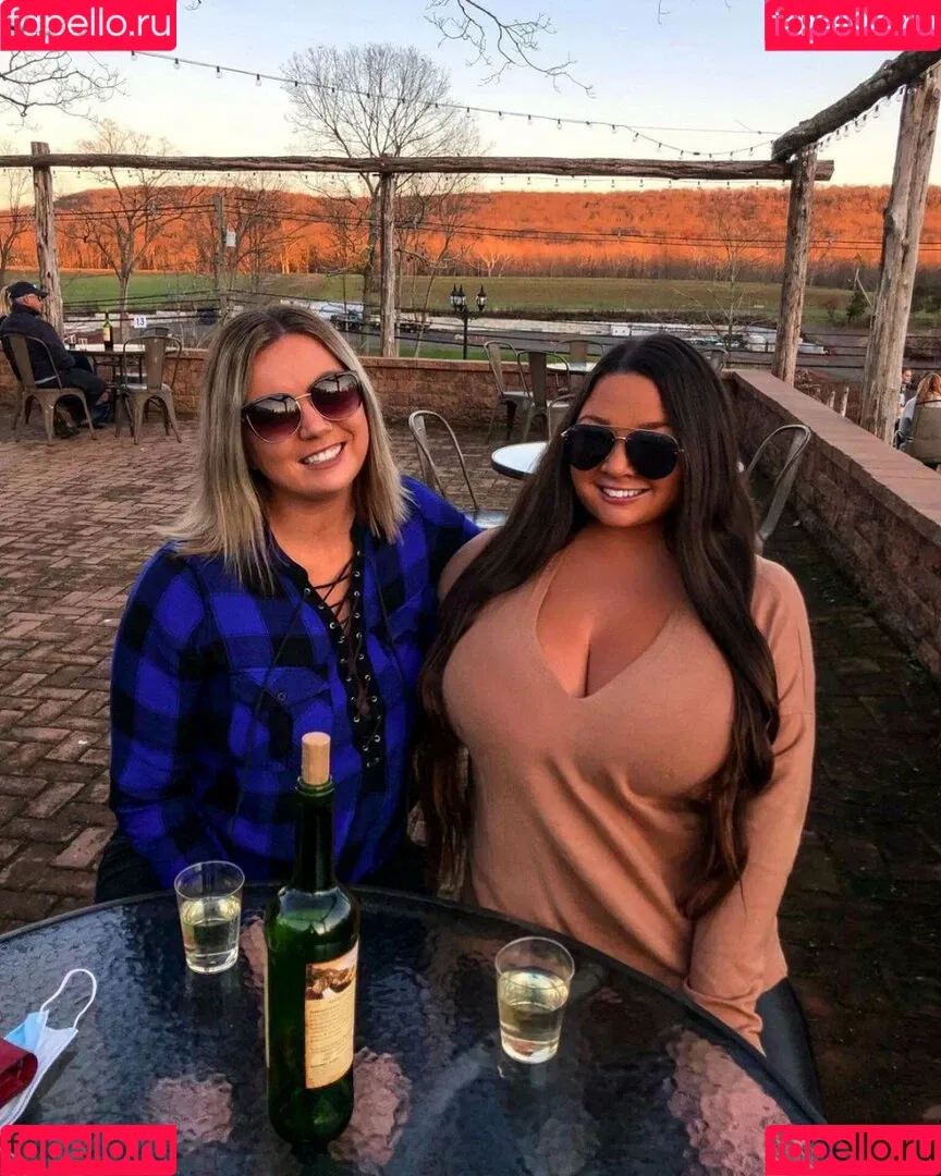 Jenn M Onlyfans Photo Gallery 