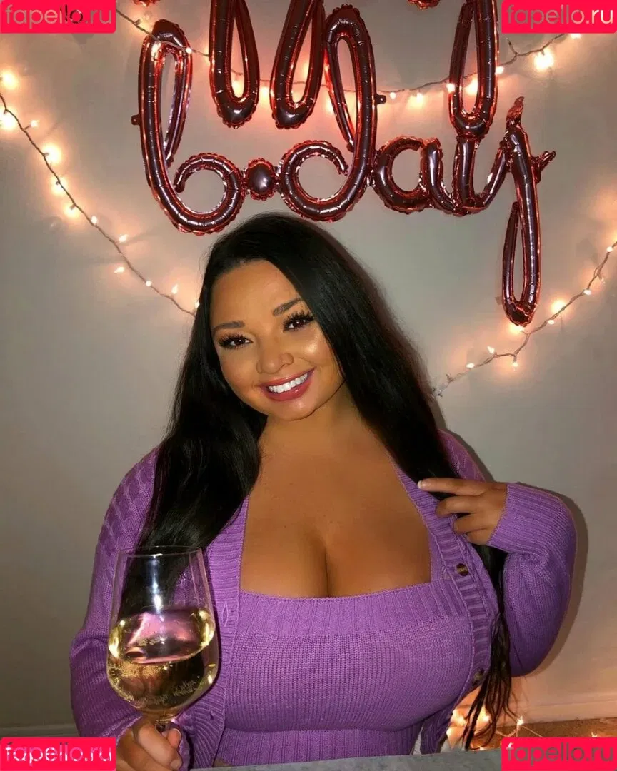 Jenn M Onlyfans Photo Gallery 