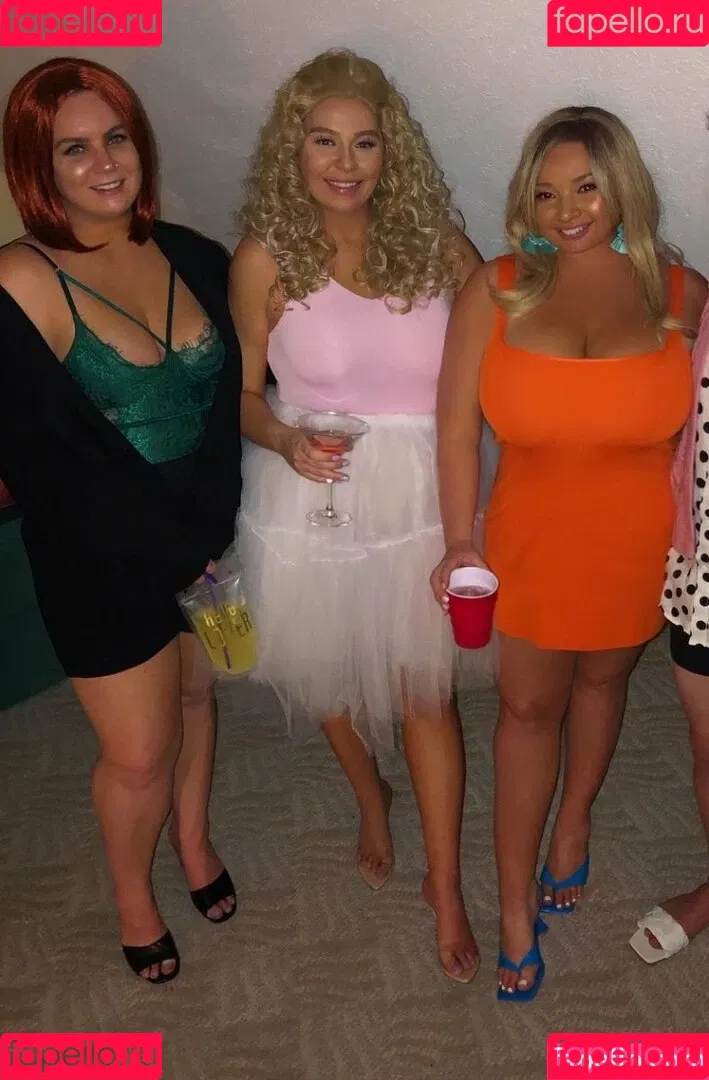Jenn M Onlyfans Photo Gallery 