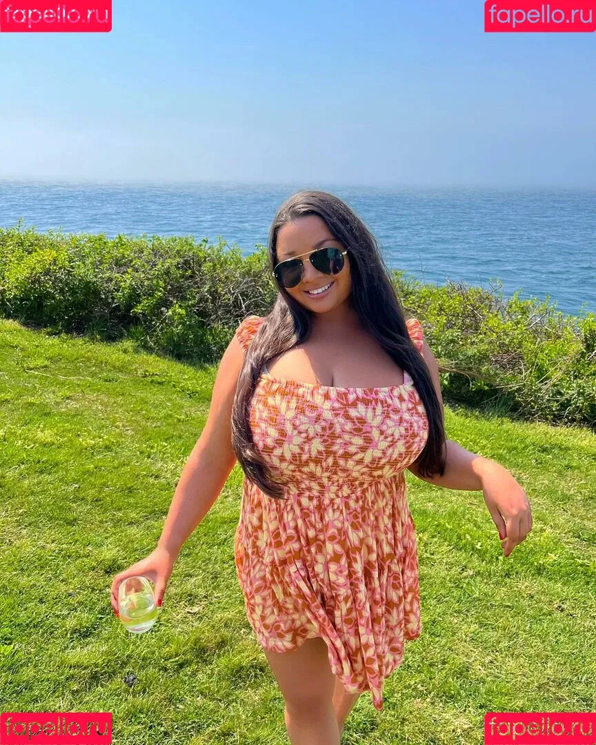 Jenn M Onlyfans Photo Gallery 