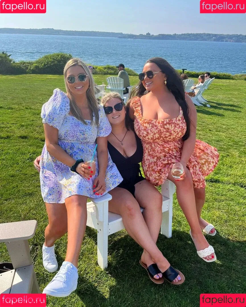 Jenn M Onlyfans Photo Gallery 