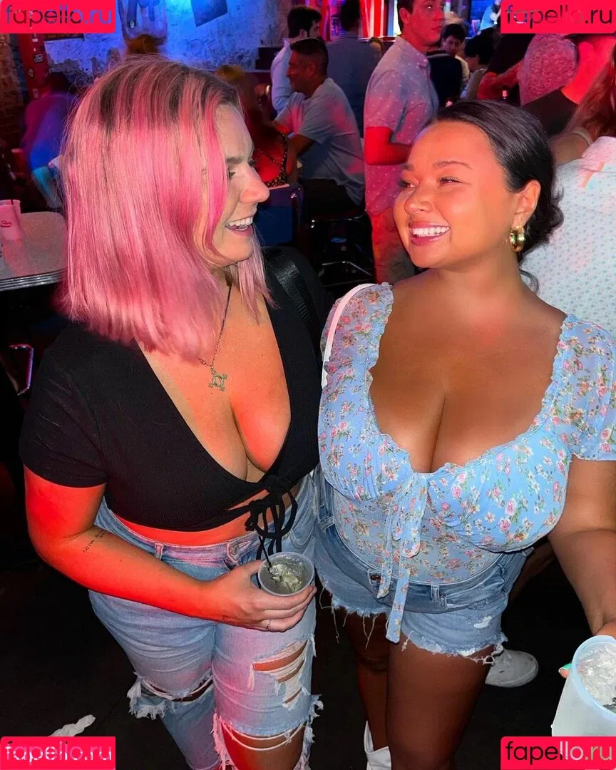 Jenn M Onlyfans Photo Gallery 