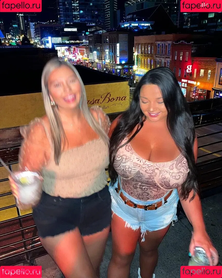Jenn M Onlyfans Photo Gallery 