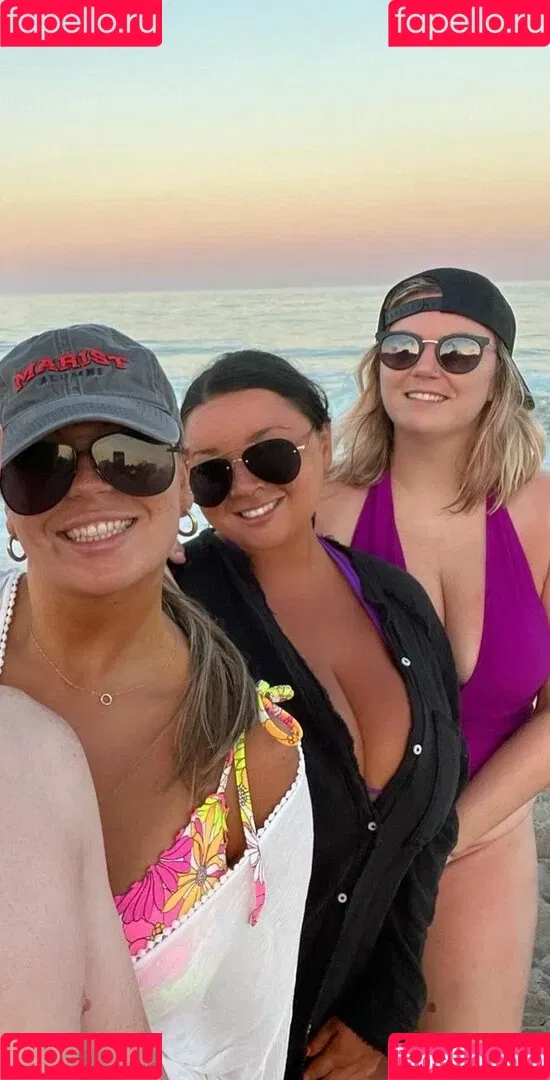 Jenn M Onlyfans Photo Gallery 