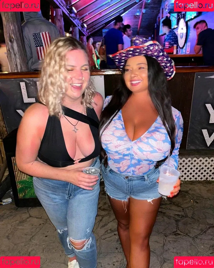 Jenn M Onlyfans Photo Gallery 