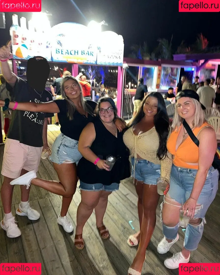 Jenn M Onlyfans Photo Gallery 
