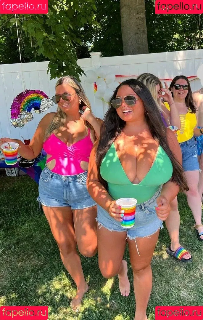 Jenn M Onlyfans Photo Gallery 