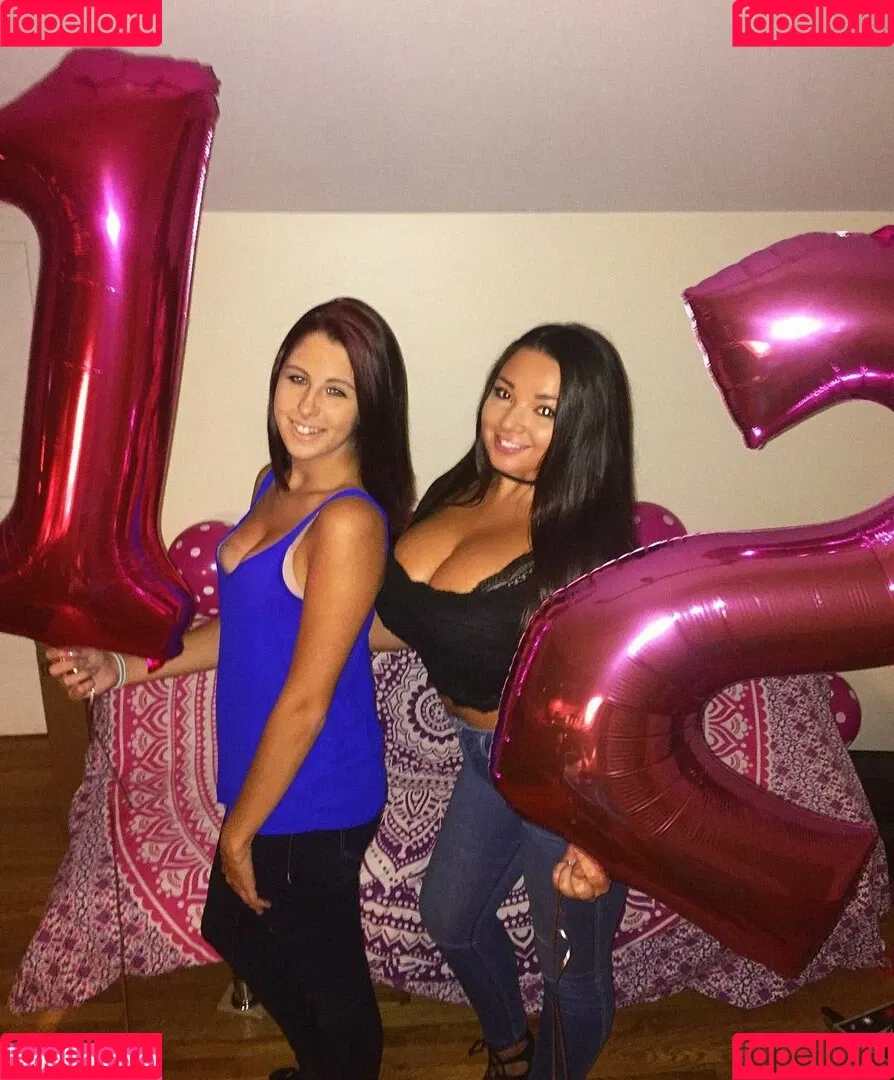 Jenn M Onlyfans Photo Gallery 