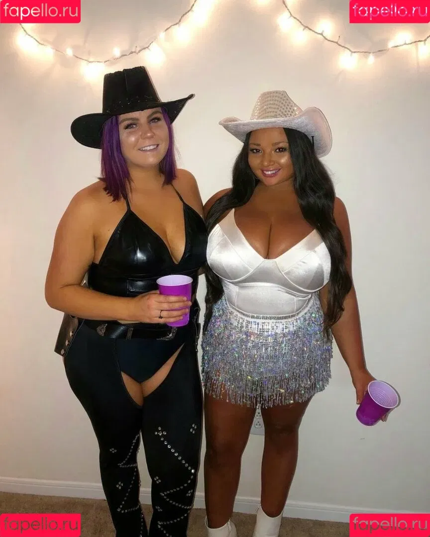 Jenn M Onlyfans Photo Gallery 