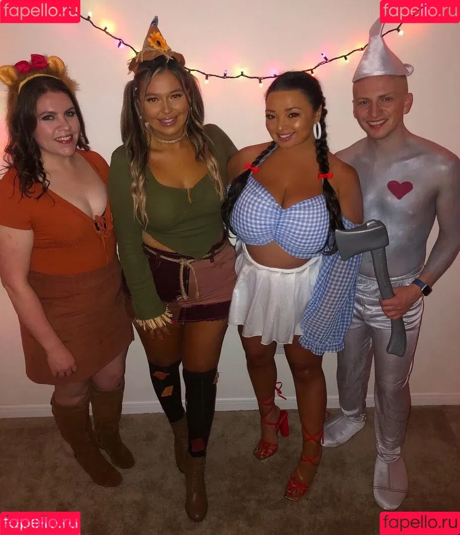 Jenn M Onlyfans Photo Gallery 