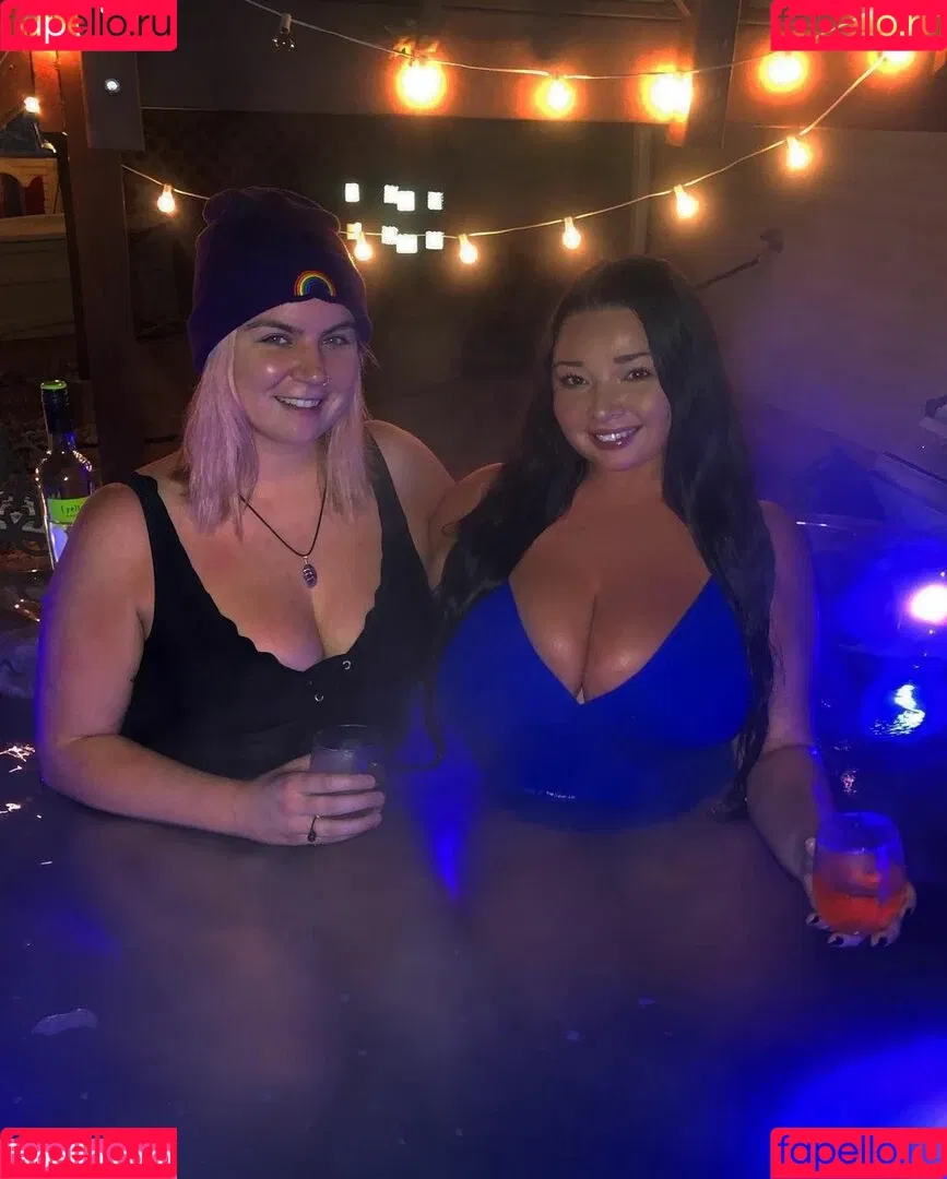 Jenn M Onlyfans Photo Gallery 