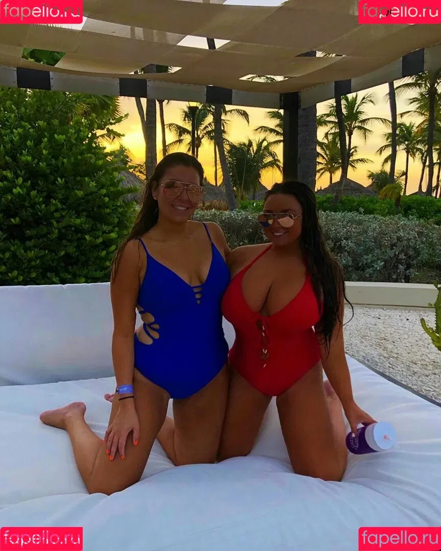 Jenn M Onlyfans Photo Gallery 