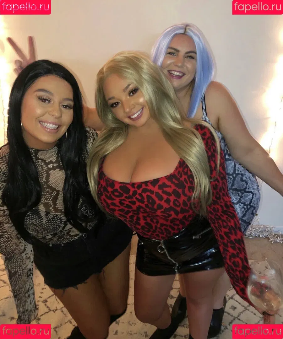 Jenn M Onlyfans Photo Gallery 