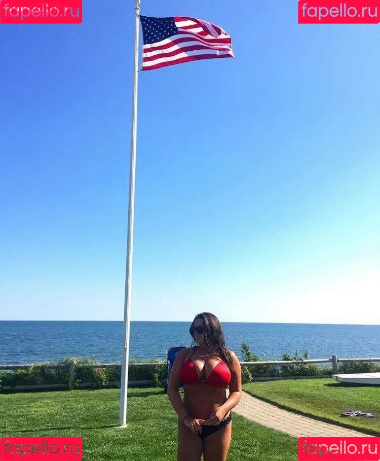 Jenn M Onlyfans Photo Gallery 